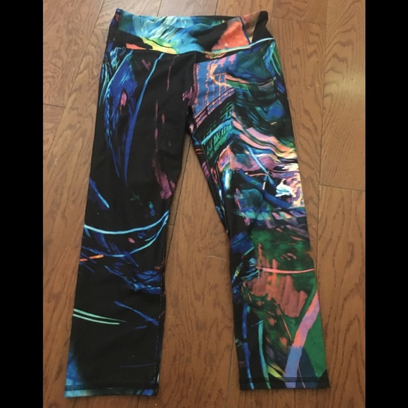 Fabletics Pants - 🖤 Fabletics Multicolor Leggings - Like New